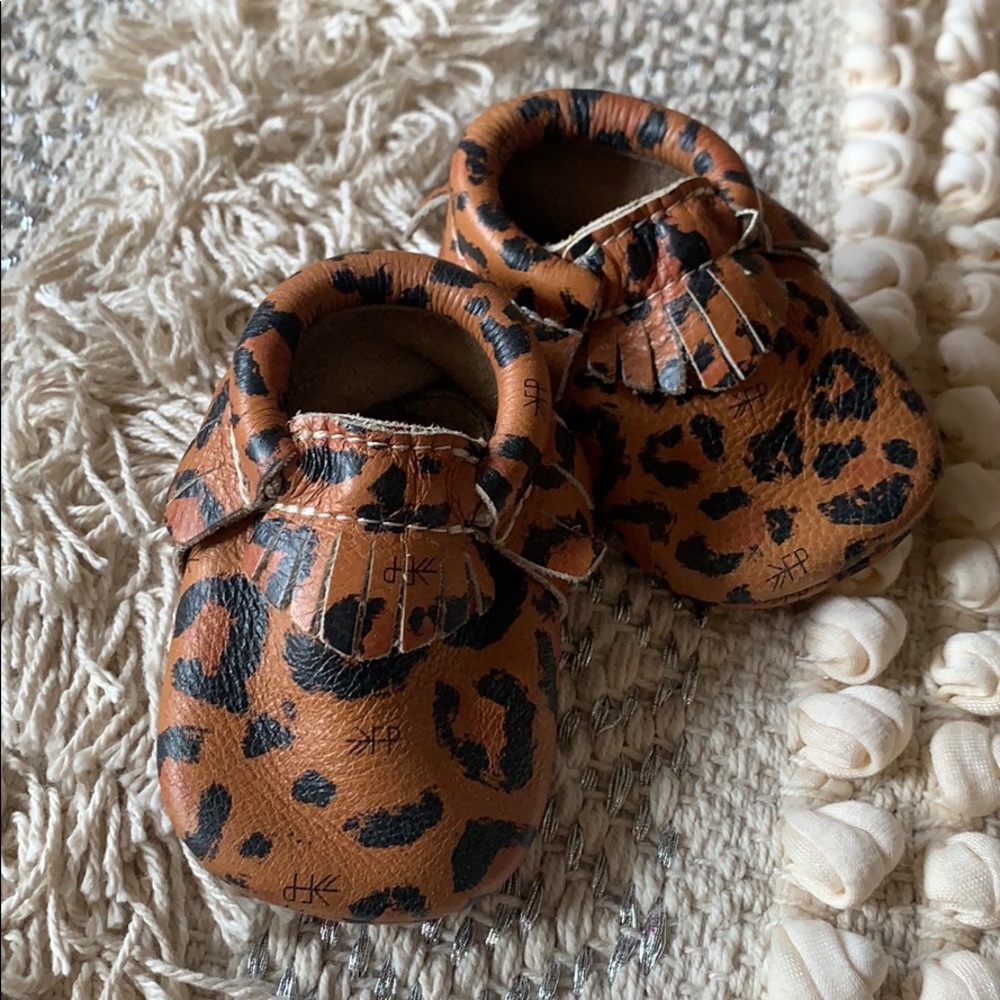 Leopard Freshly Picked moccasins size 1